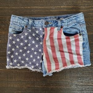 Cat&Jack American flag shorts